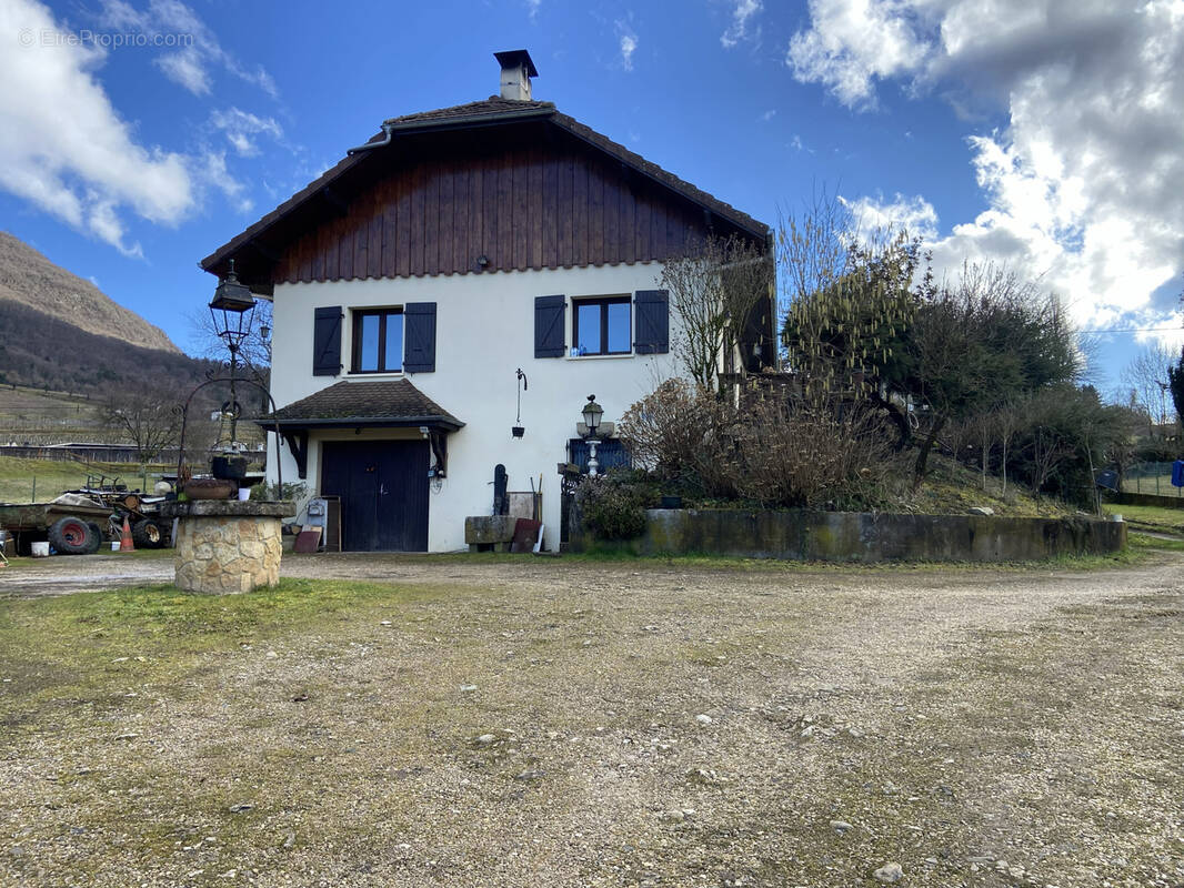 Maison à JONGIEUX
