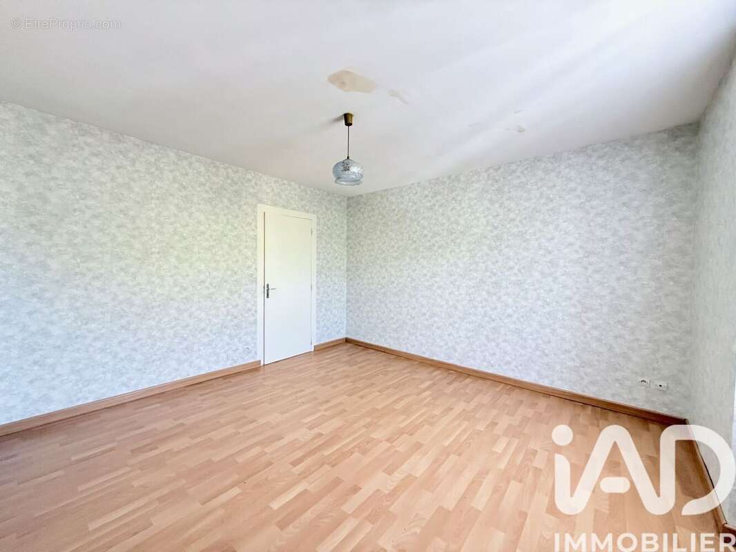 Maison 109 m² à Villermain  - photo 7