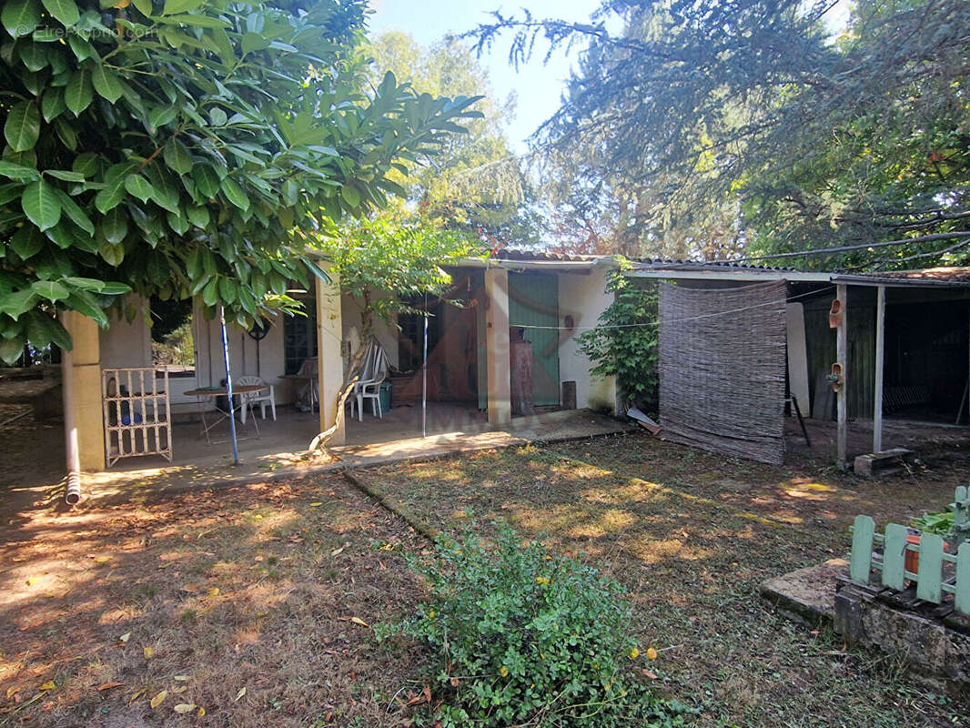 Maison à SAINT-AMBROIX