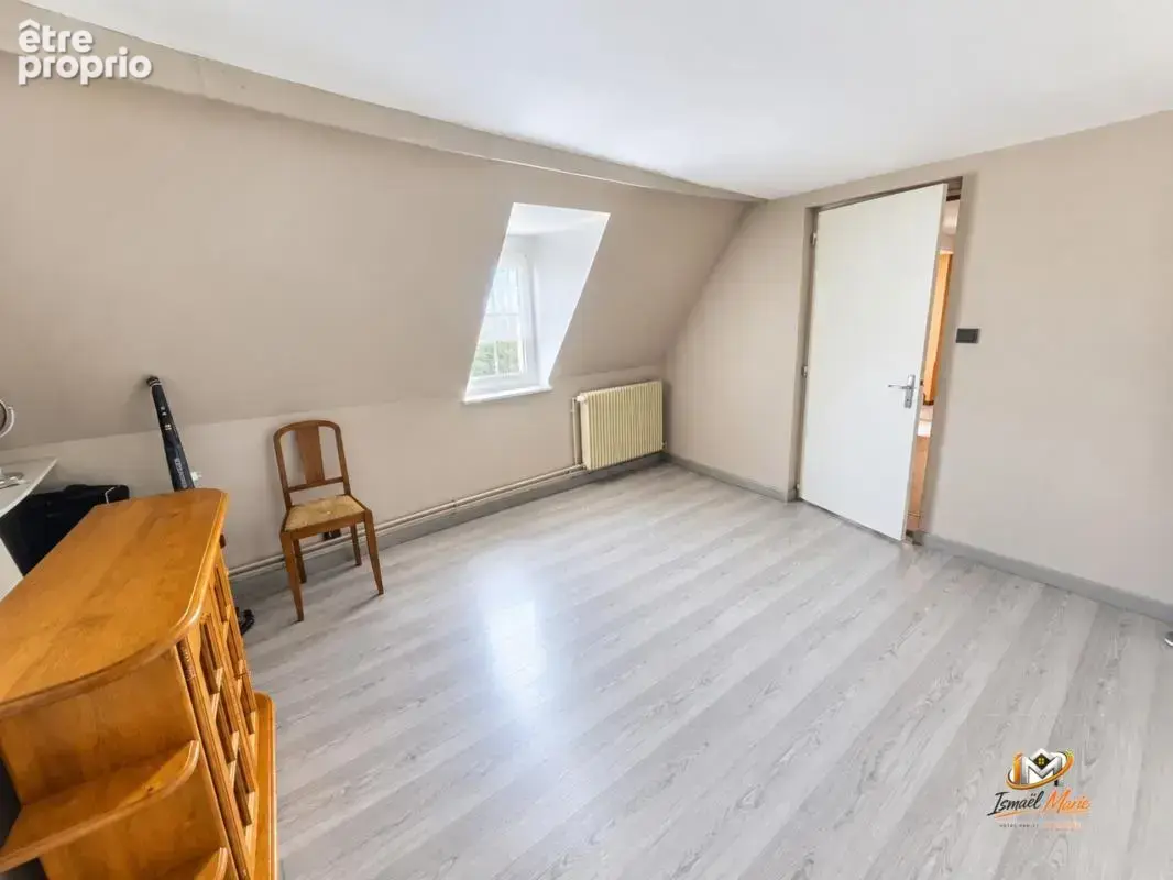 Maison normande rénovée à vendre à L’Hôtellerie – 144 m², 4 chambres, dépendance - photo 12