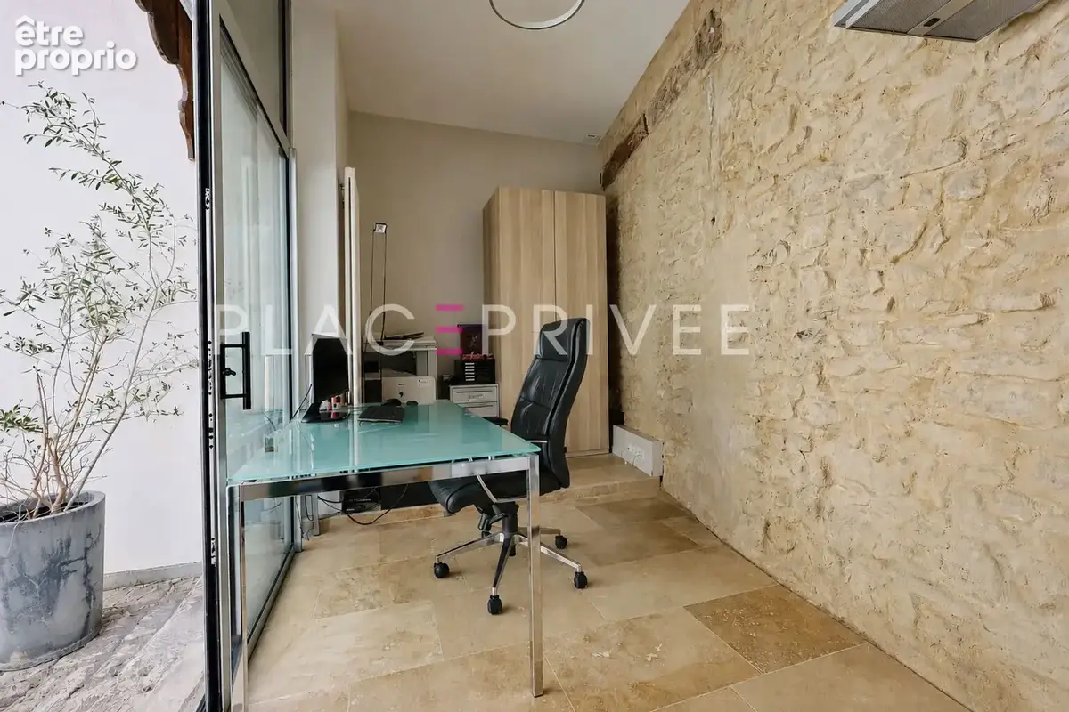 Appartement  Ville Vieille - photo 18