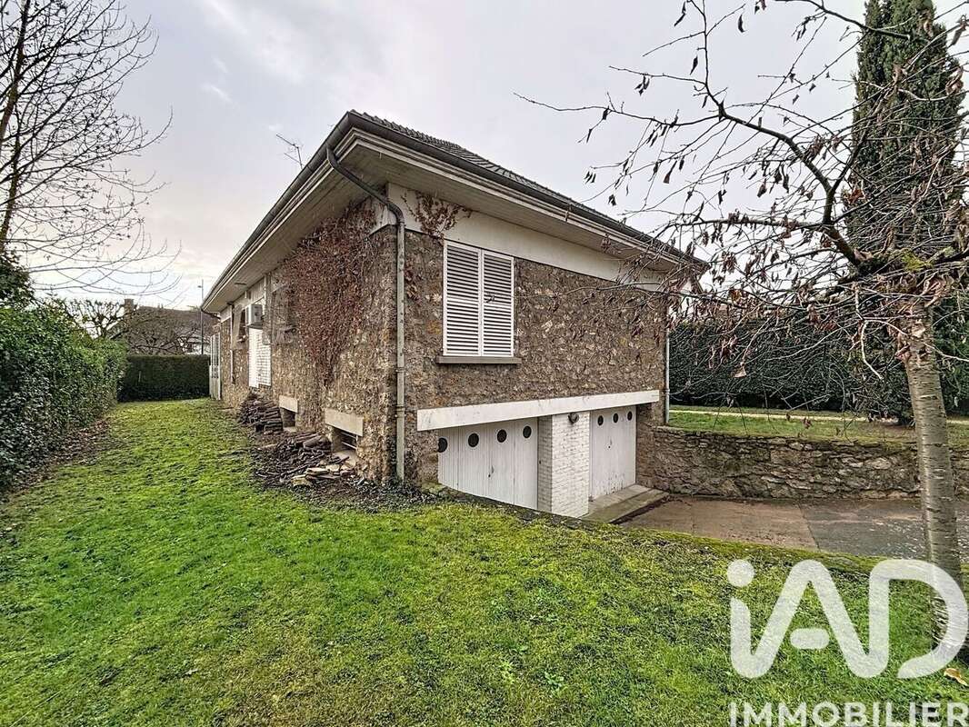 Photo 2 - Maison à VERRIERES-LE-BUISSON