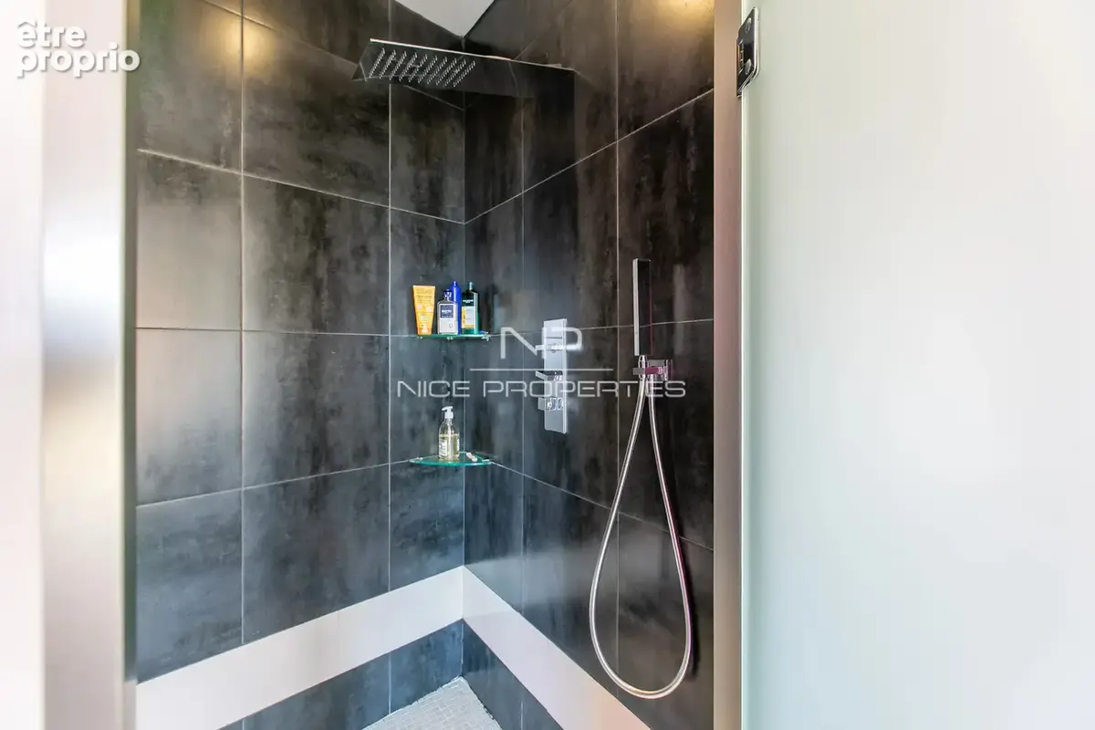 Nice – vieux-nice  charmant appartement studio/2 pièces, avec vues dégagées mer - photo 9