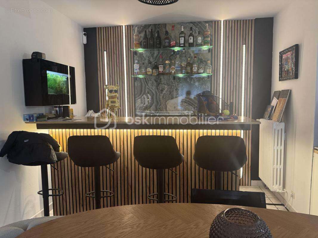 Maison à VERT-LE-GRAND