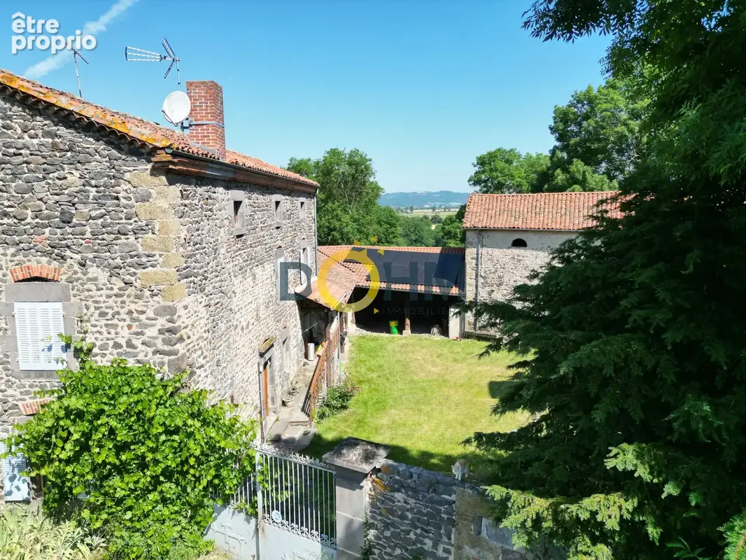 Maison à SAINT-GEORGES-D'AURAC