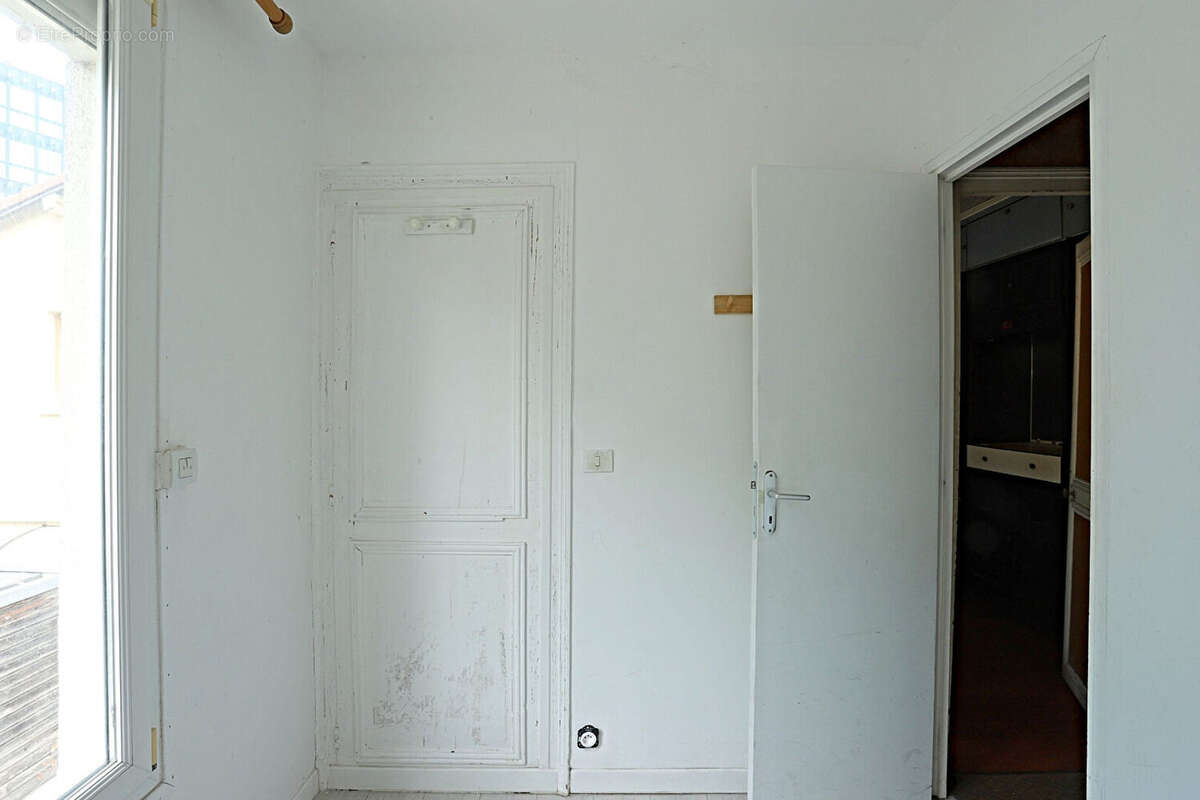 Maison de ville en copropriété - cour / impasse au calme - photo 10