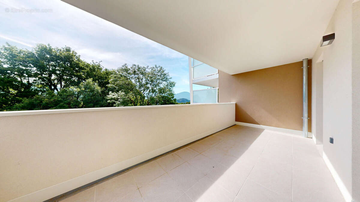 Appartement à CLAIX