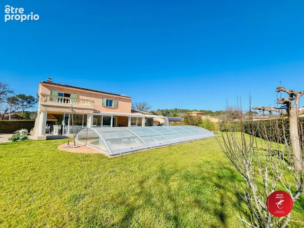 Maison 8 pièces 240 m² à vendre à Trans-En-Provence (83720) - photo 2