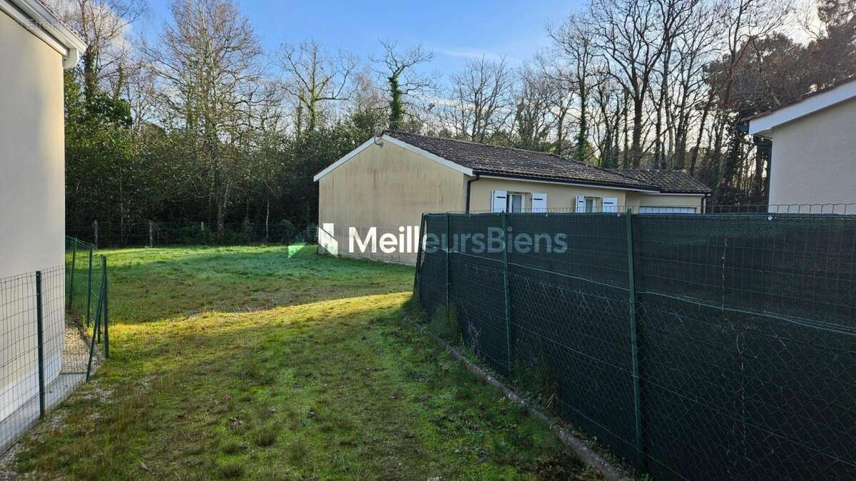 Maison à GRAYAN-ET-L'HOPITAL