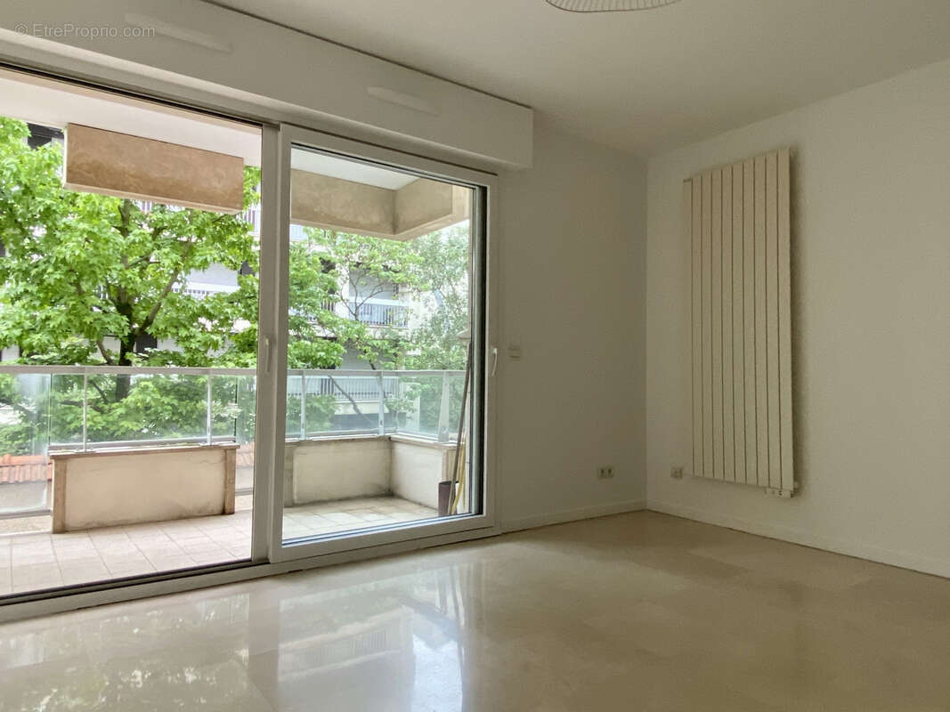 Appartement à PARIS-6E