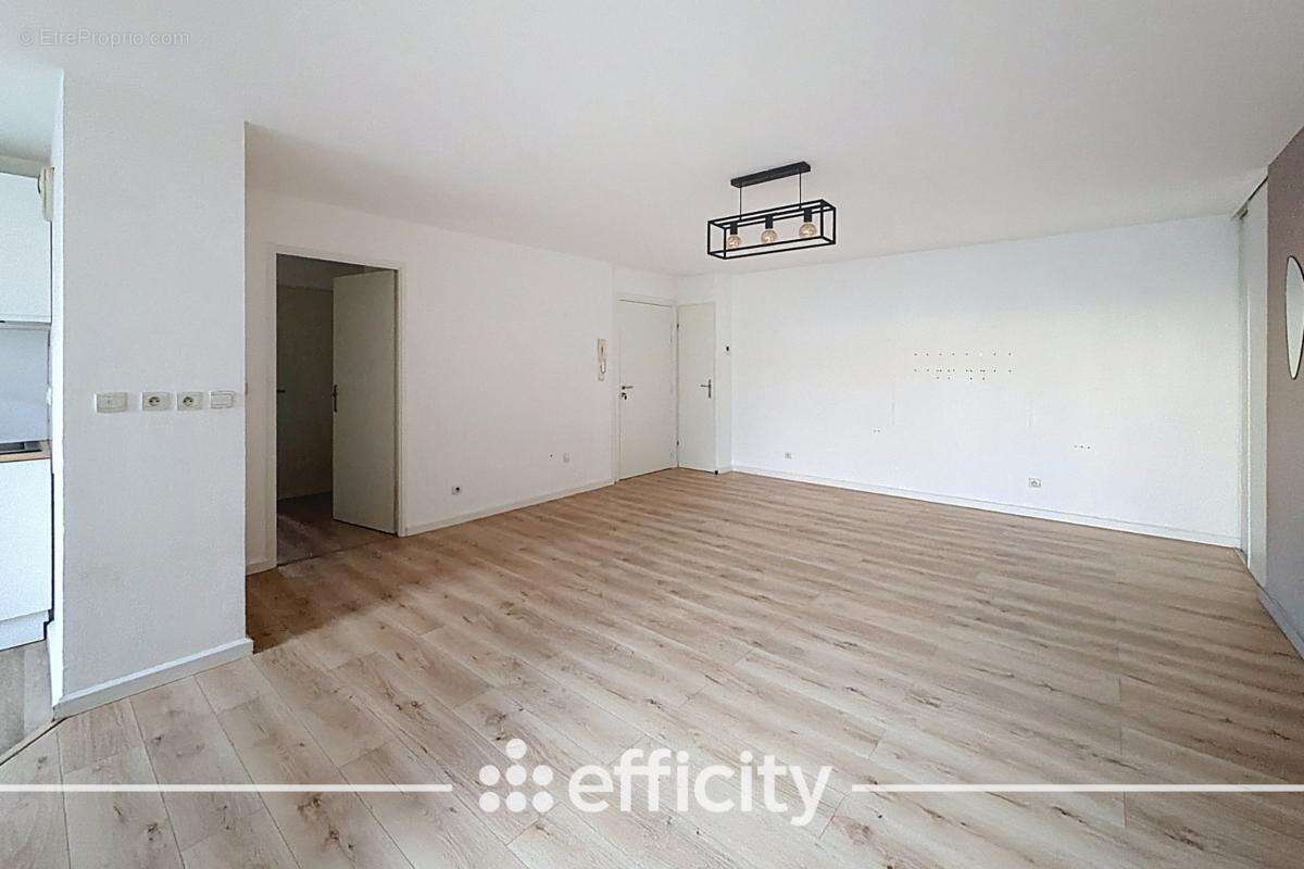Appartement à GRIGNY