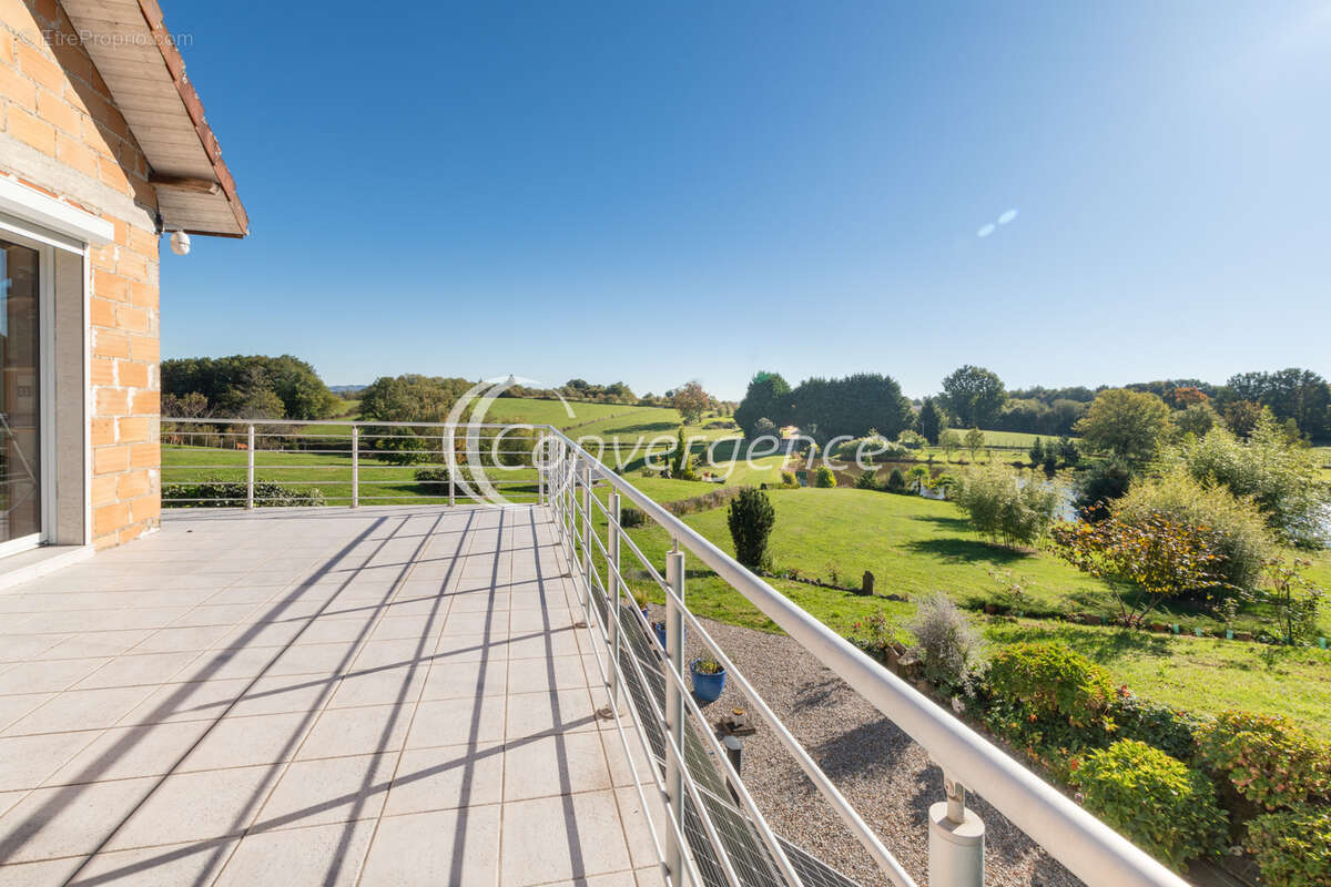 Maison à LA PORCHERIE