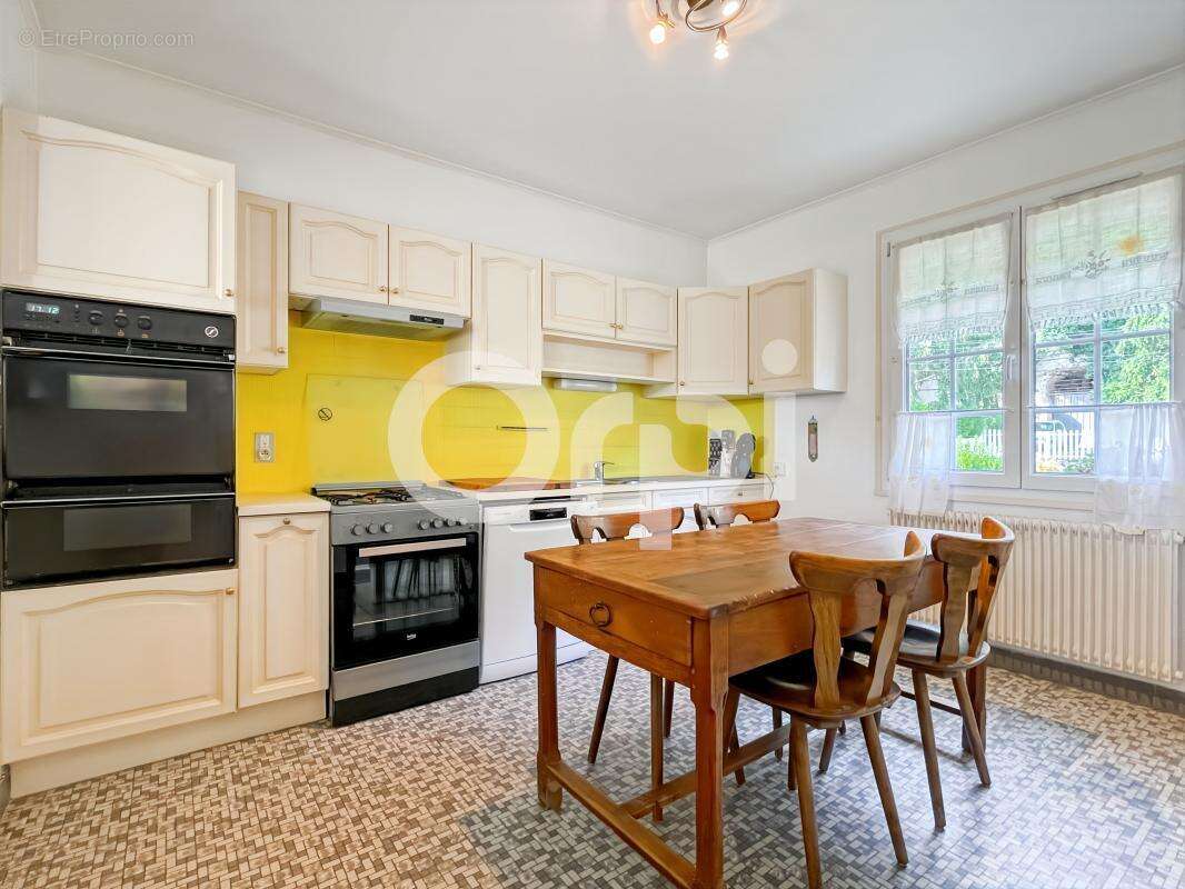 Maison à ARNIERES-SUR-ITON