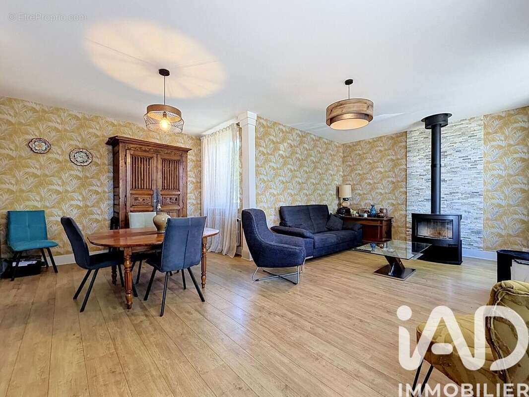 Maison 140 m² à Argenton-Sur-Creuse  - photo 3