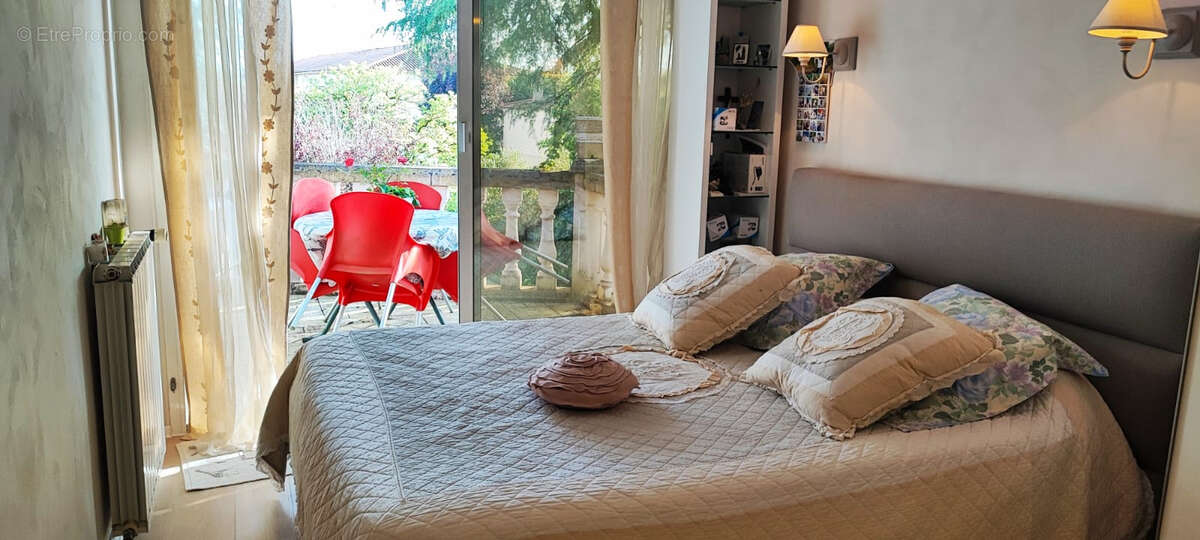 Maison lumineuse avec jardin aménagé - photo 9