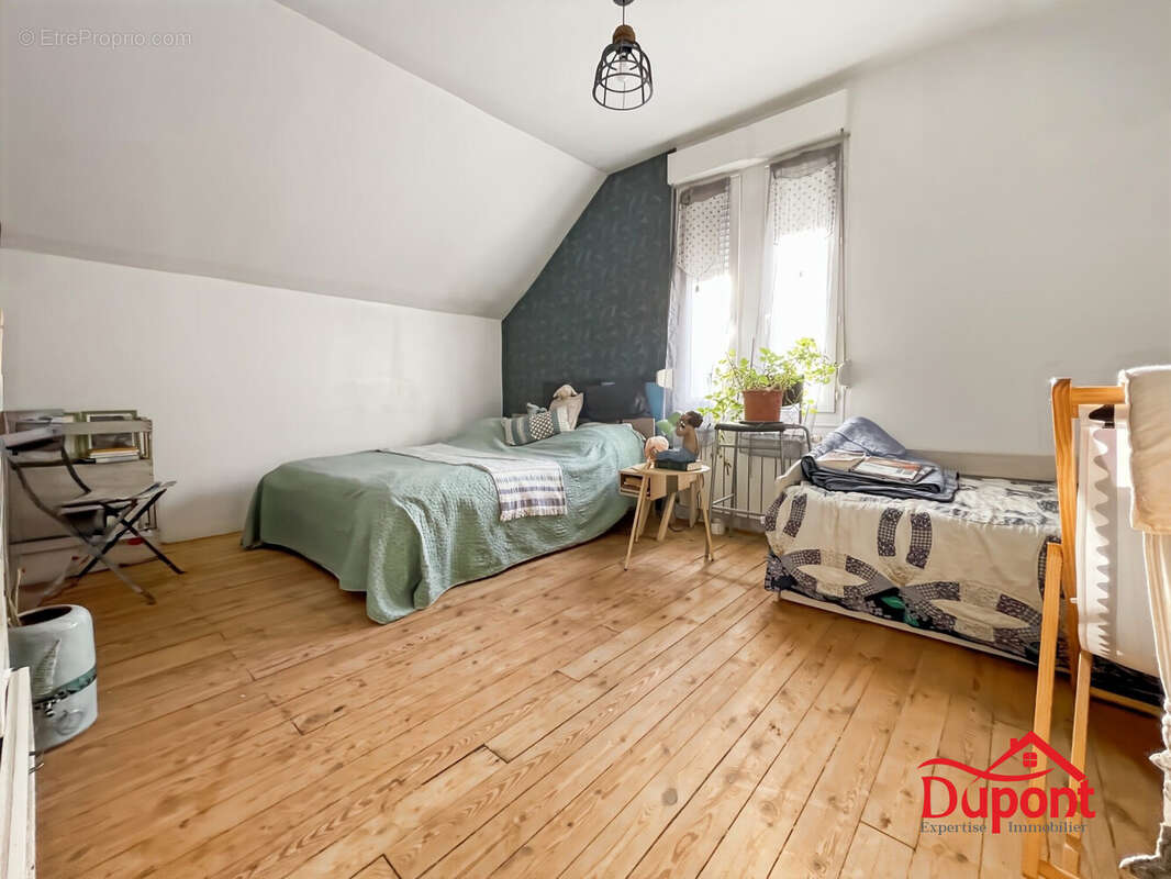 Maison à SAINT-QUENTIN