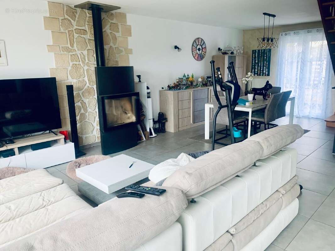 Maison à CHAMPENOUX