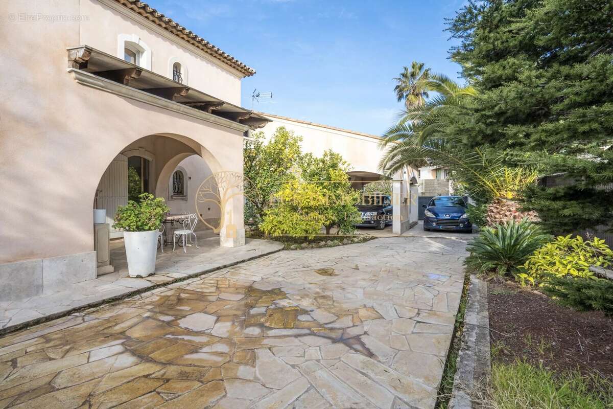 Maison à FREJUS