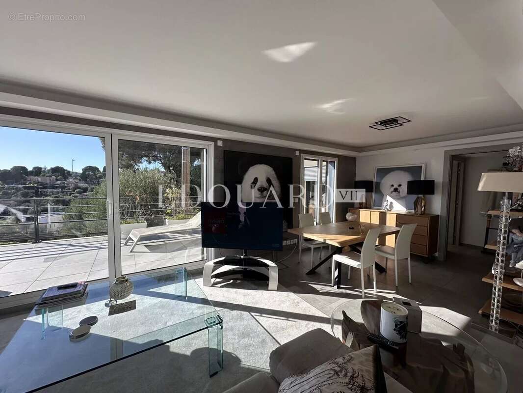 Appartement à ROQUEBRUNE-CAP-MARTIN