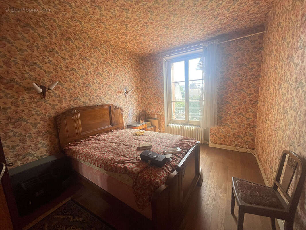 Maison à COULOMMIERS