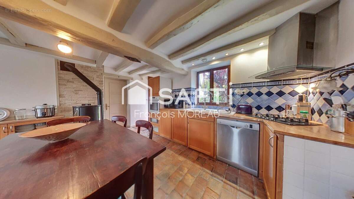 Maison 206 m² à Chaintreaux  - photo 6