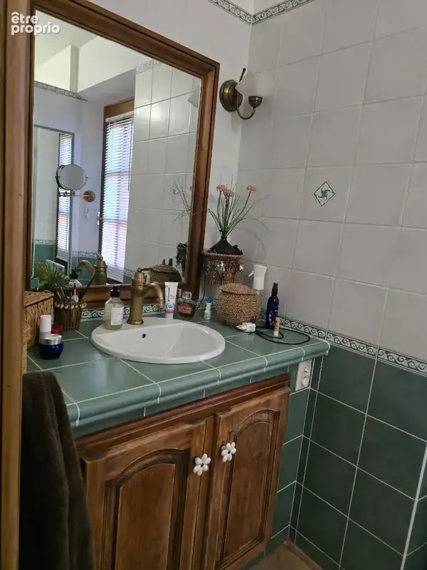 LA BOUILLADISSE- Maison R+1 de type 2 de 66m² environ - photo 12