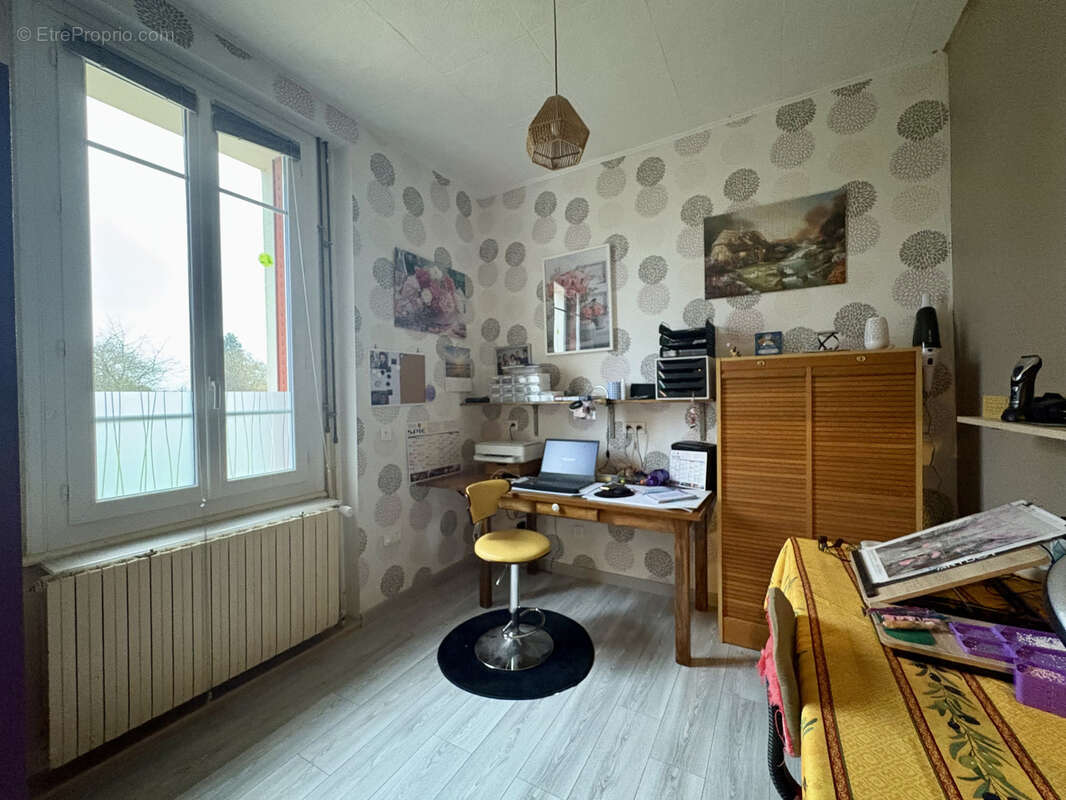 Maison à PUY-GUILLAUME