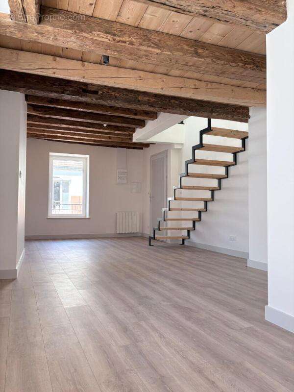 Appartement à LONS-LE-SAUNIER