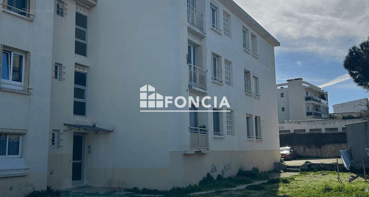 Appartement à MARSEILLE-8E