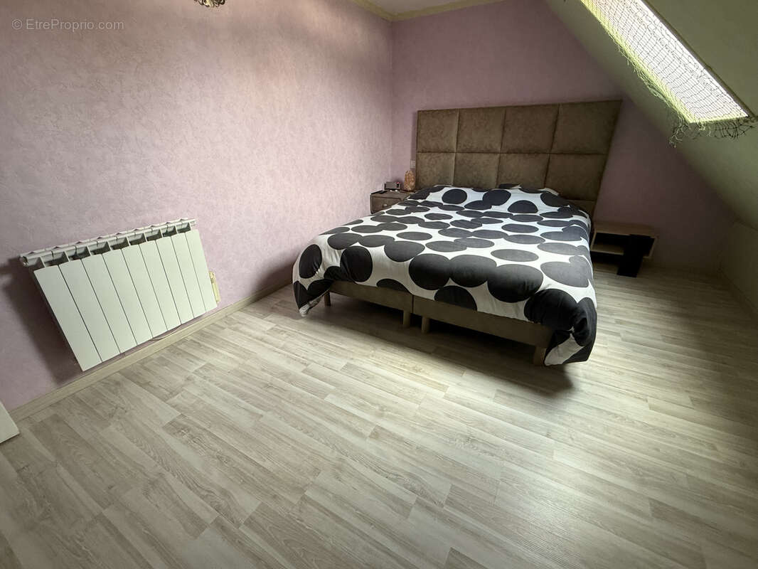 Maison à SABLE-SUR-SARTHE