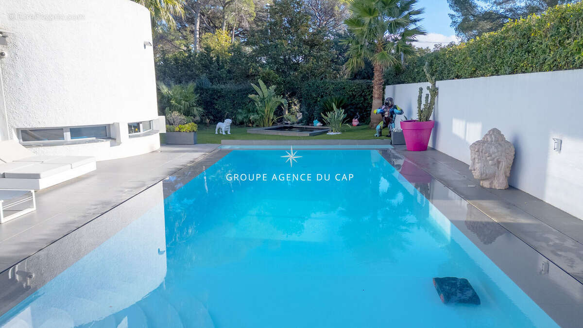 Villa d'architecte avec piscine à valescure - photo 14