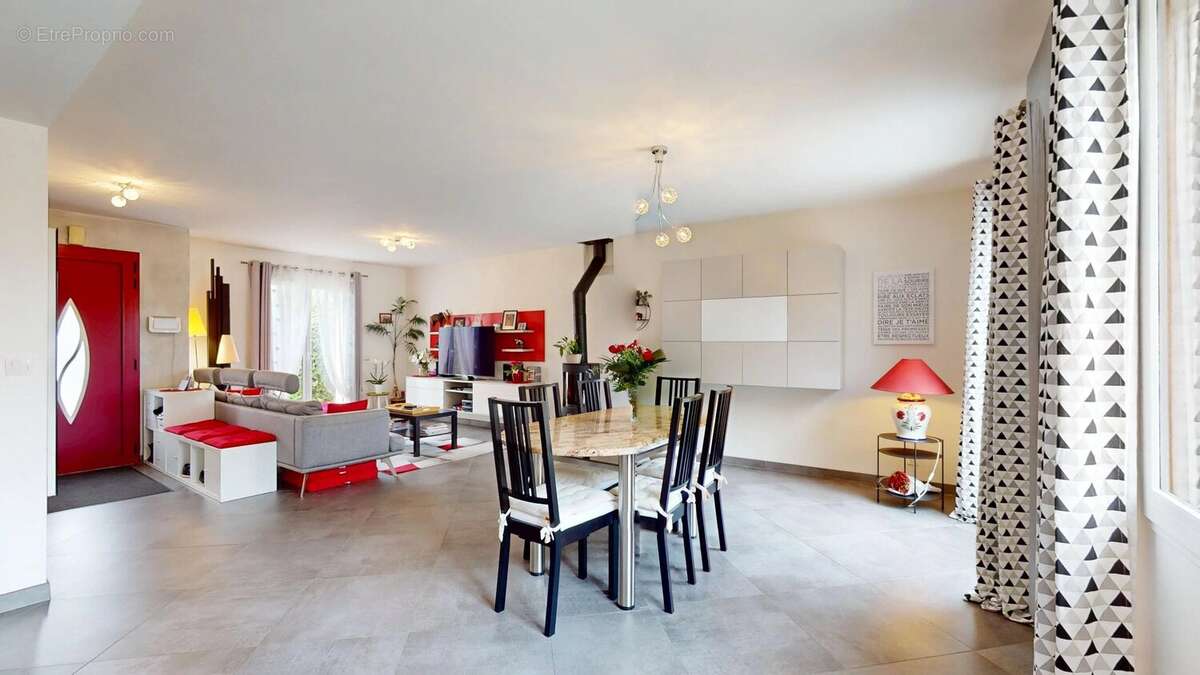 Maison à NEUILLY-PLAISANCE