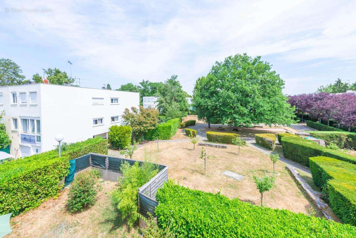 Maison de ville - 5 pièces de 101 m² à Coignières - photo 13