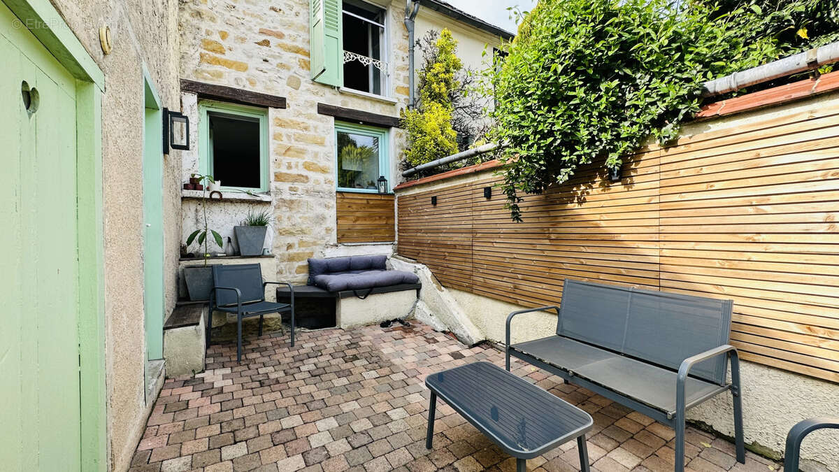 Maison à SAMOIS-SUR-SEINE