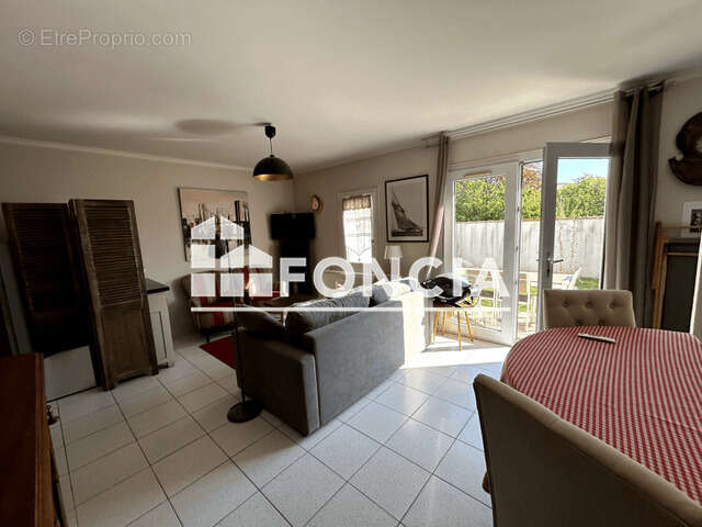 Appartement à SAINT-MARTIN-DE-RE