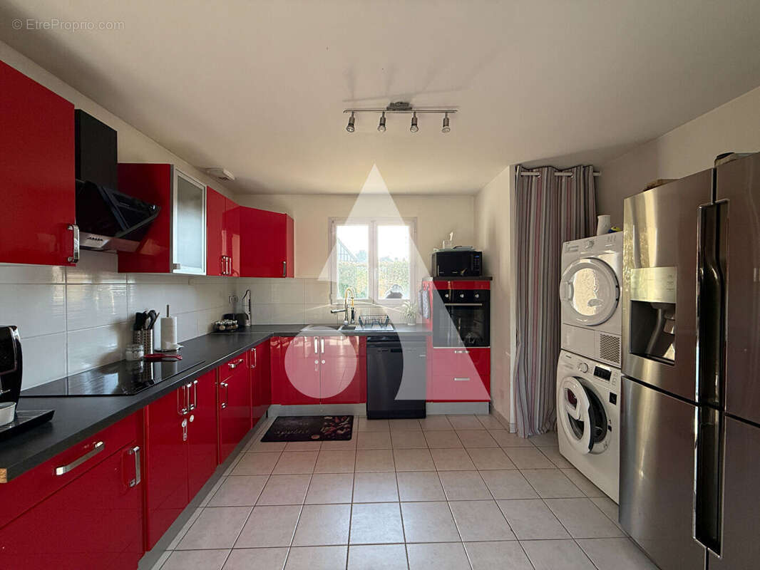 Maison à VAUX-SUR-EURE