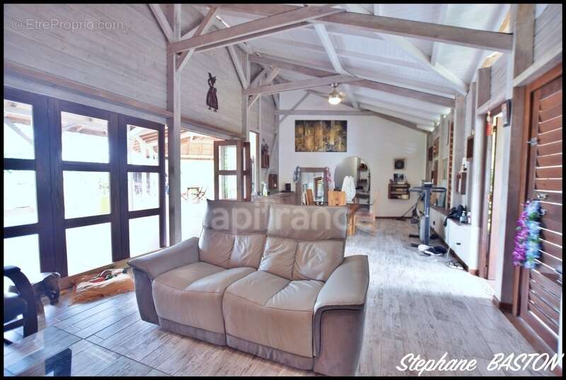 Maison à LES TROIS-ILETS