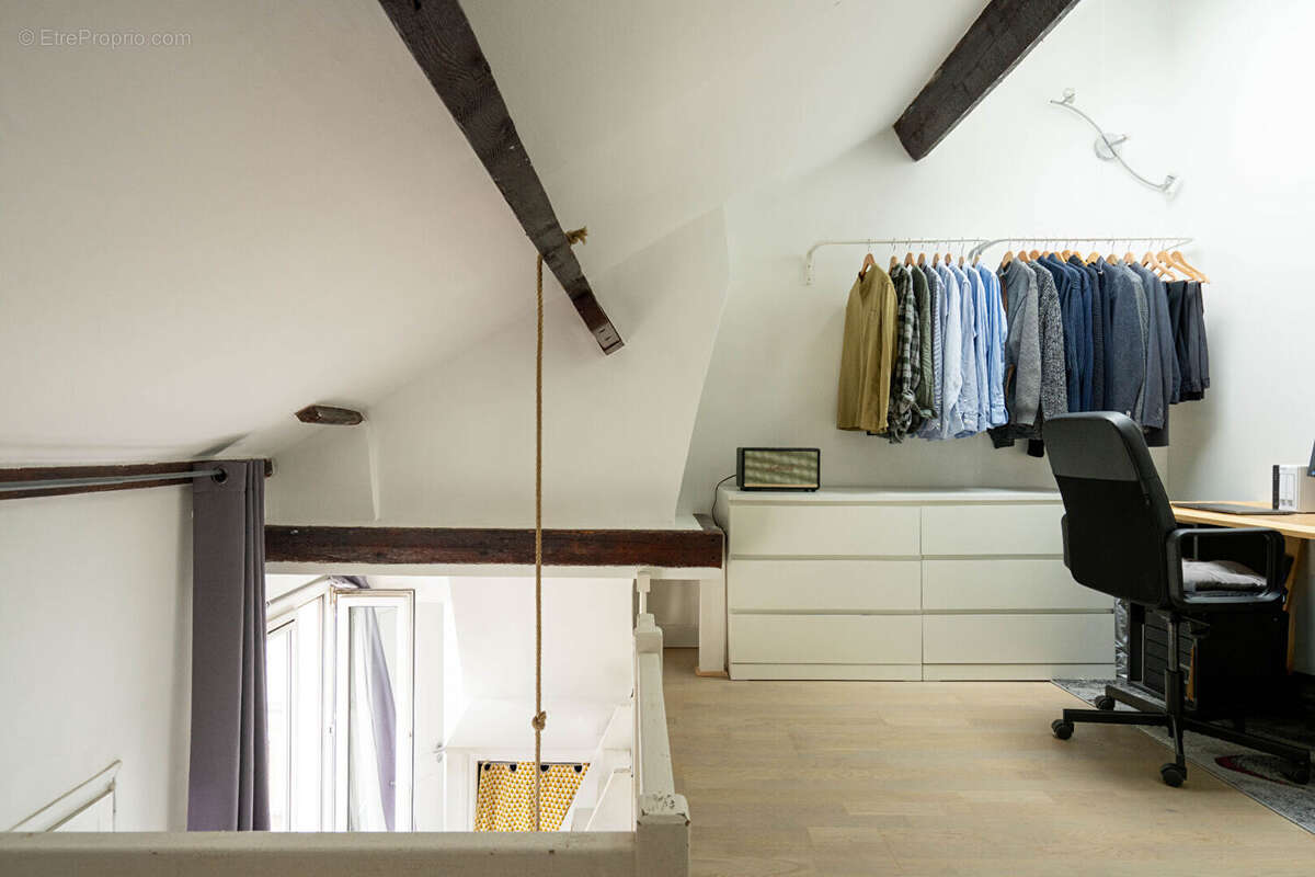 Appartement à PARIS-19E