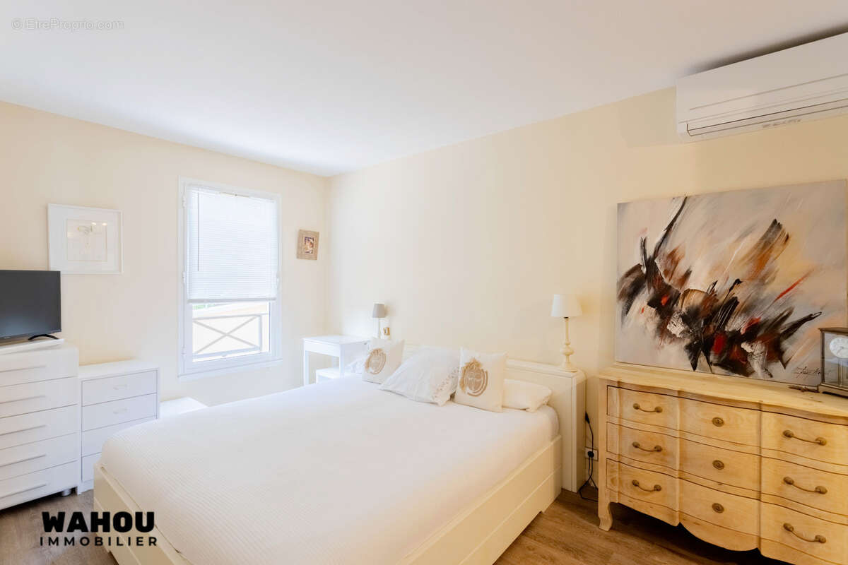 Appartement à MANDELIEU-LA-NAPOULE
