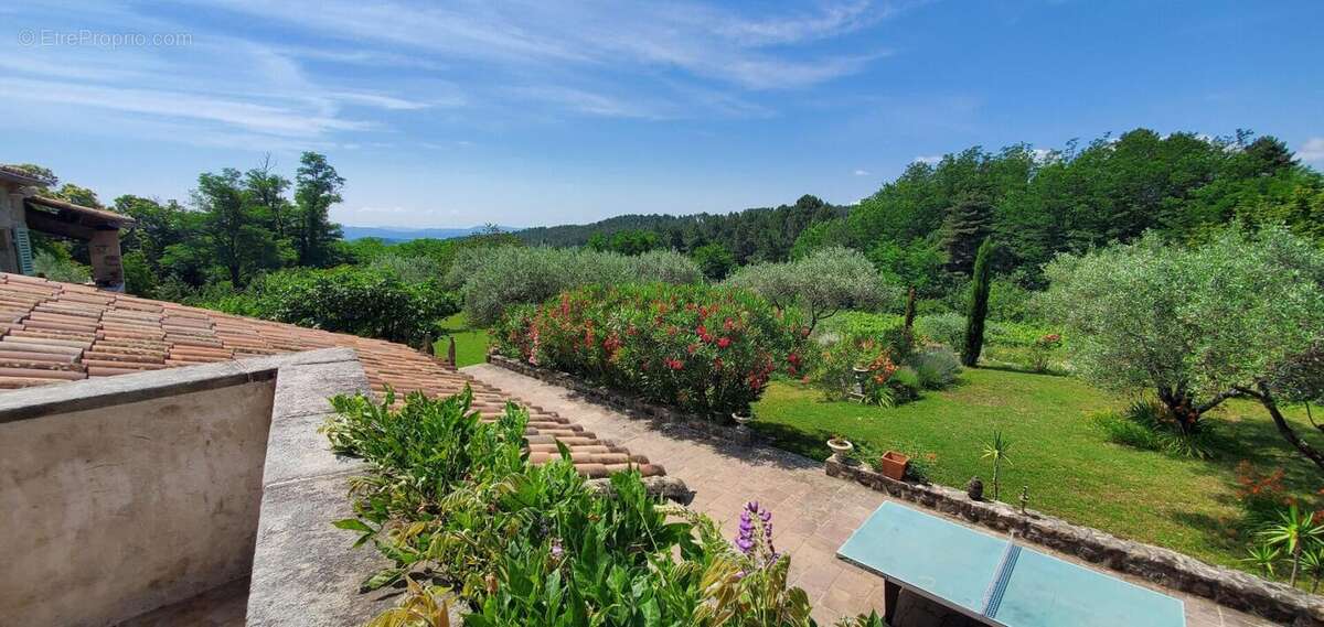 Mas provençal du xviiie, vue alpes et mont ventoux. cinq chambres, immense salon, grande piscine, six terrasses. opportunité uni - photo 7