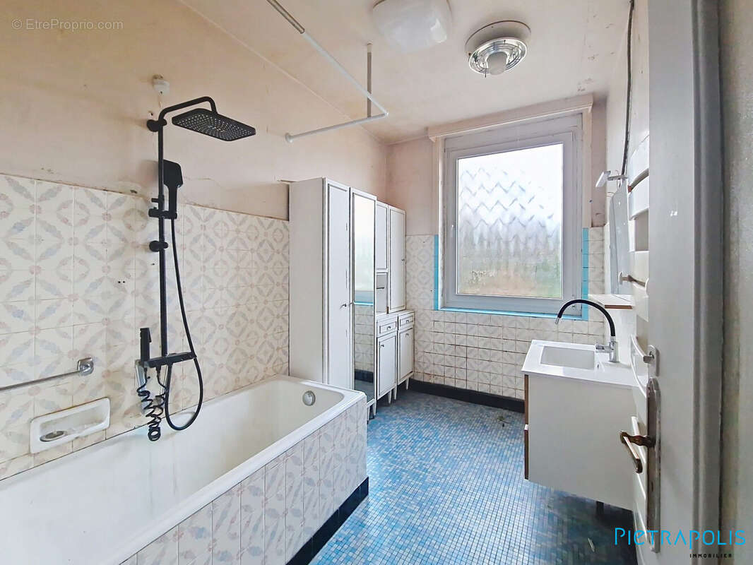 Maison à PONTCHARRA-SUR-TURDINE