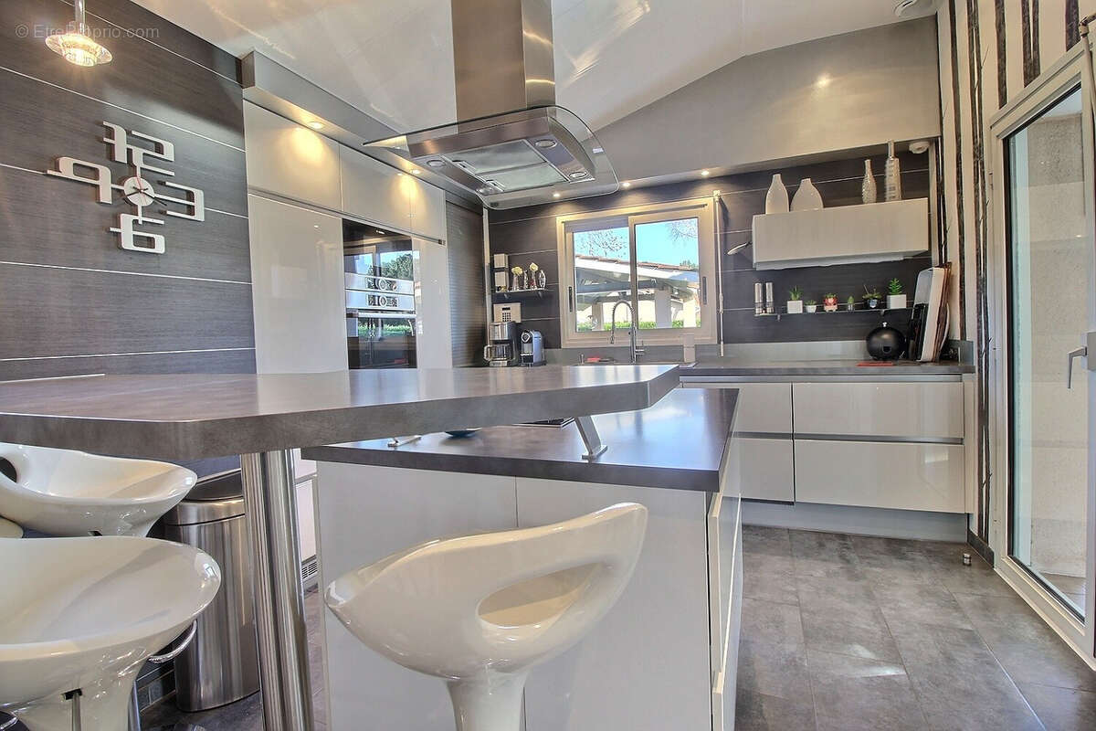 Maison à GUJAN-MESTRAS