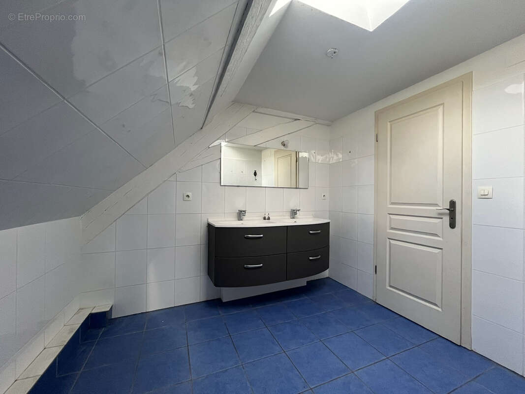 Immeuble Châtenois 9 pièces 200m2 - photo 7