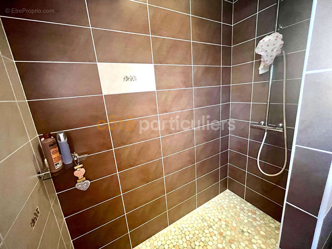 Maison à MESCHERS-SUR-GIRONDE