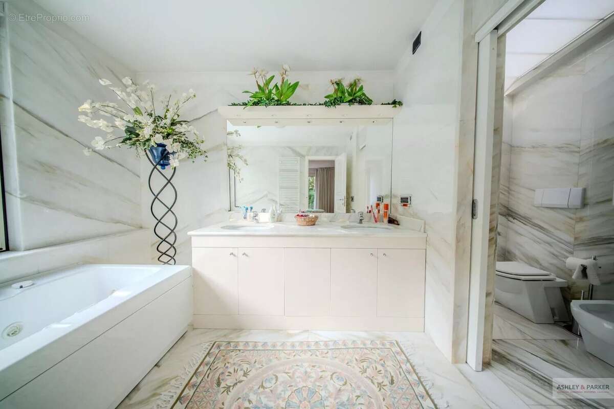 Maison à ROQUEBRUNE-CAP-MARTIN