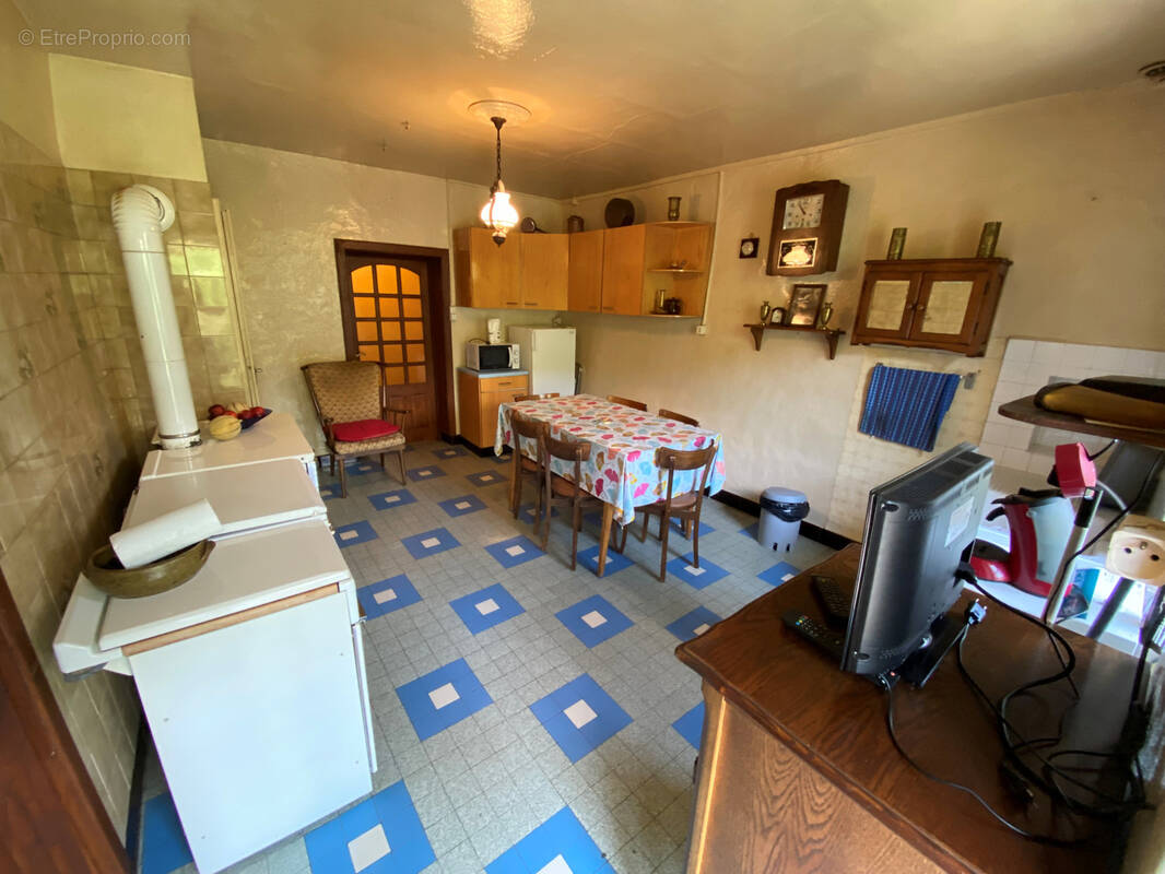 Maison à SAINT-ALBAN-DES-HURTIERES