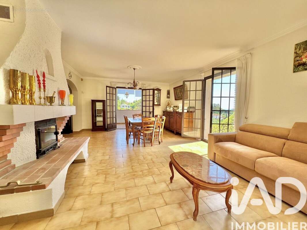 Photo 3 - Maison à FREJUS