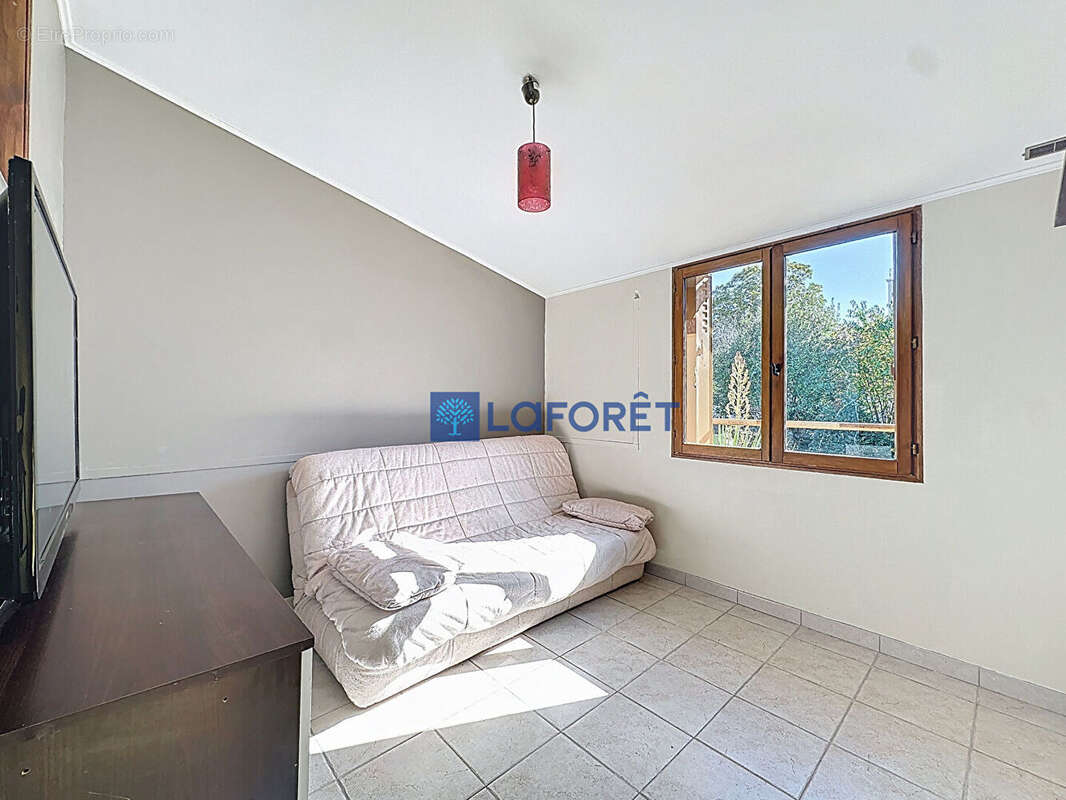 Maison à SAVIGNY-SUR-ORGE