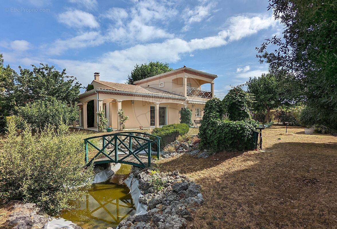 Maison à LES MATHES