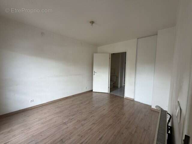Appartement à LE BLANC-MESNIL